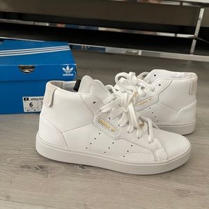Adidas SLEEK MID in white